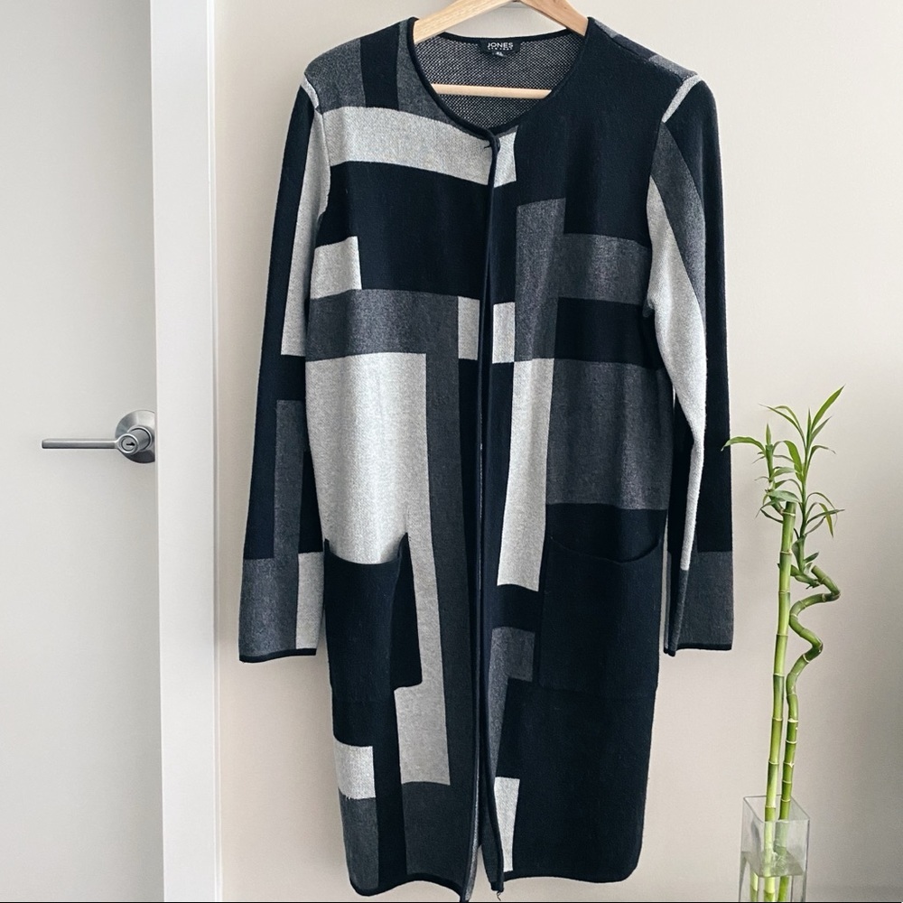 JONES NEW YORK Black Geometric Long Cardigan​